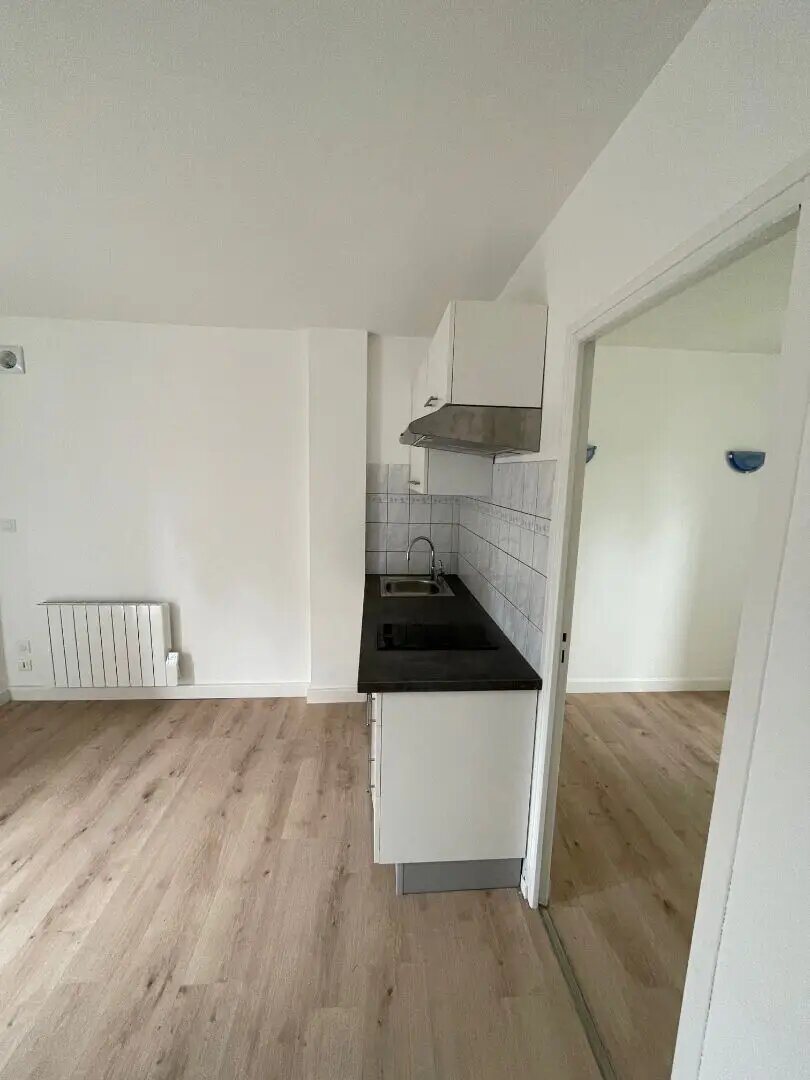 Appartement à louer, 22m², Arpajon-sur-Cère