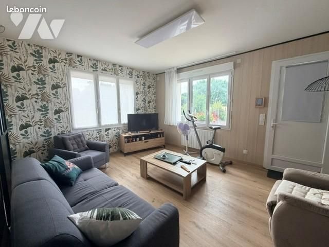 Maison à vendre, 94m², Distré