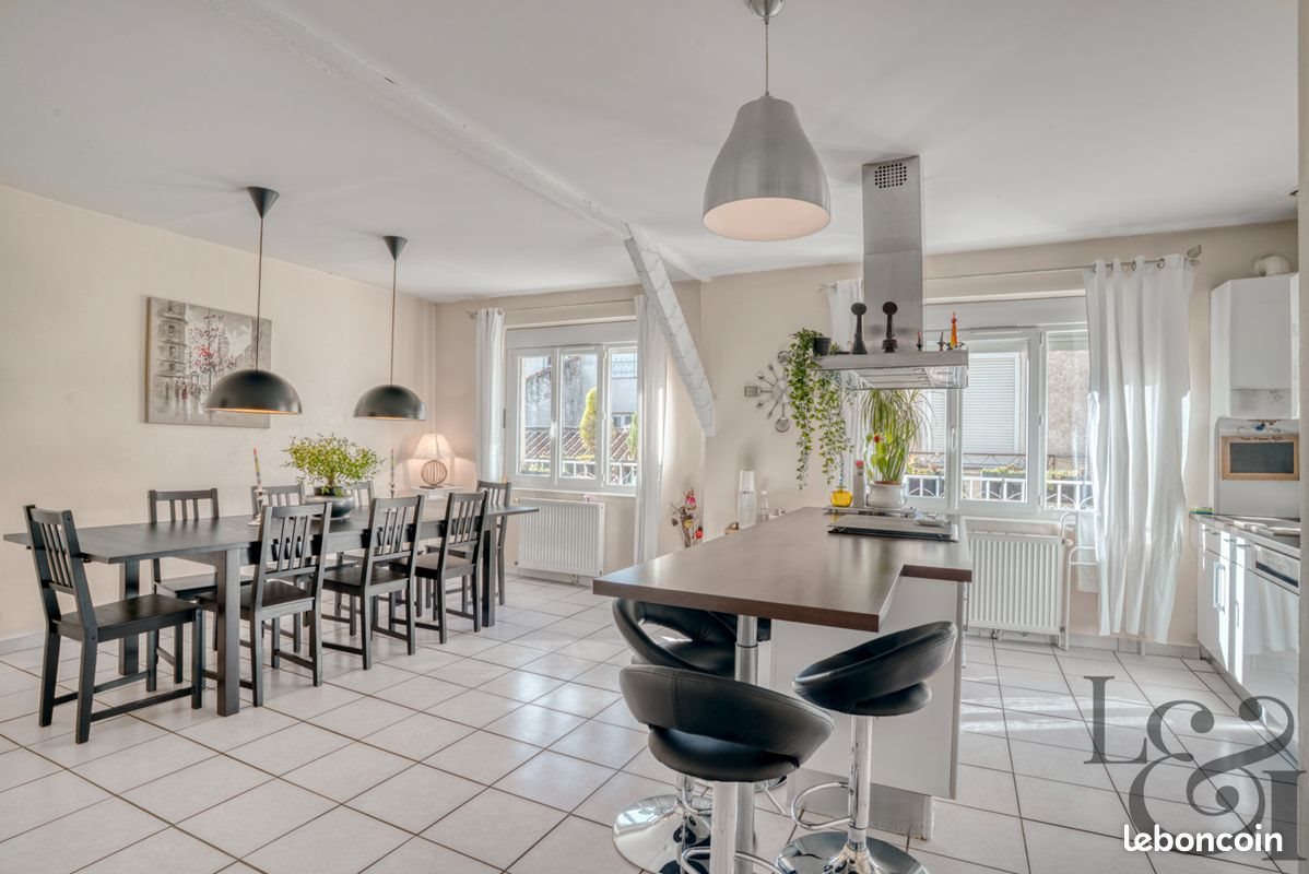 Maison à vendre, 114m², Sainte-Livrade-sur-Lot