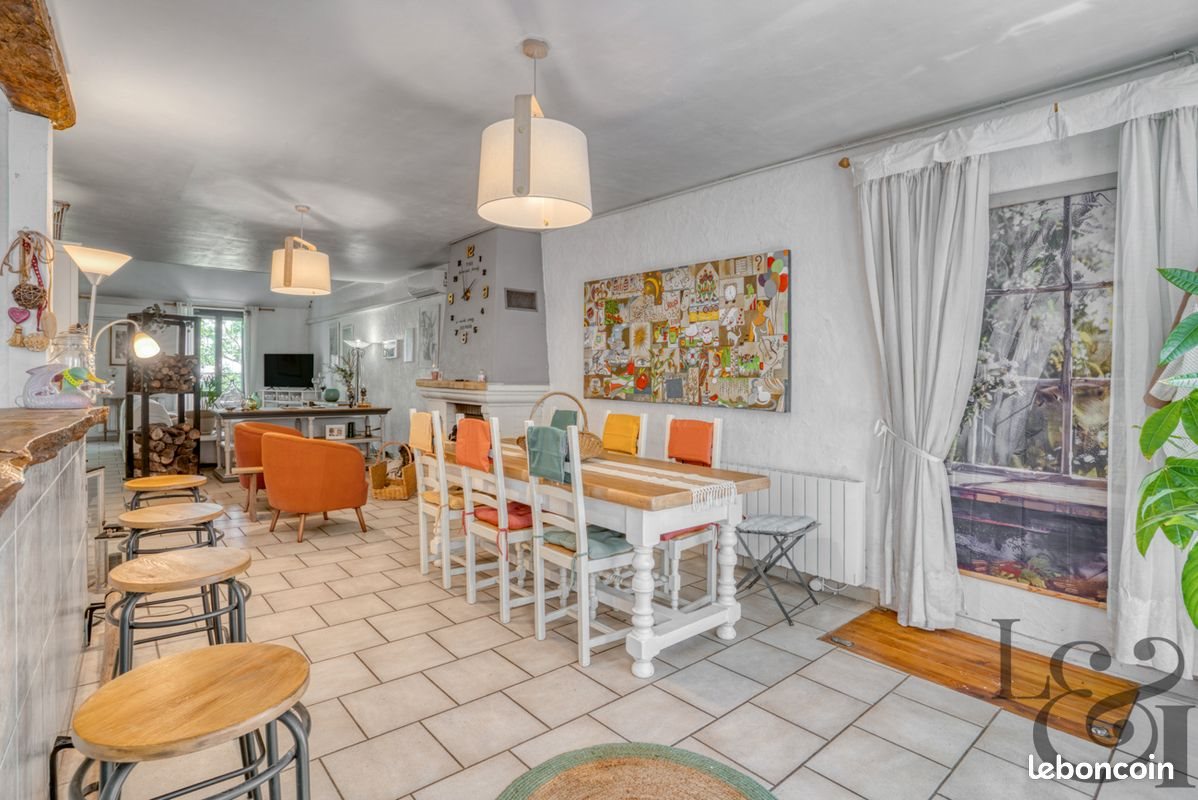 Maison à vendre, 135m², Saint-Pastour