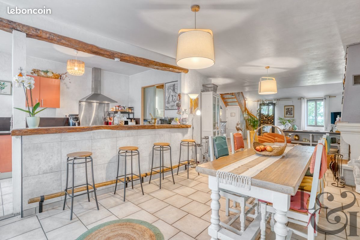 Maison à vendre, 135m², Saint-Pastour