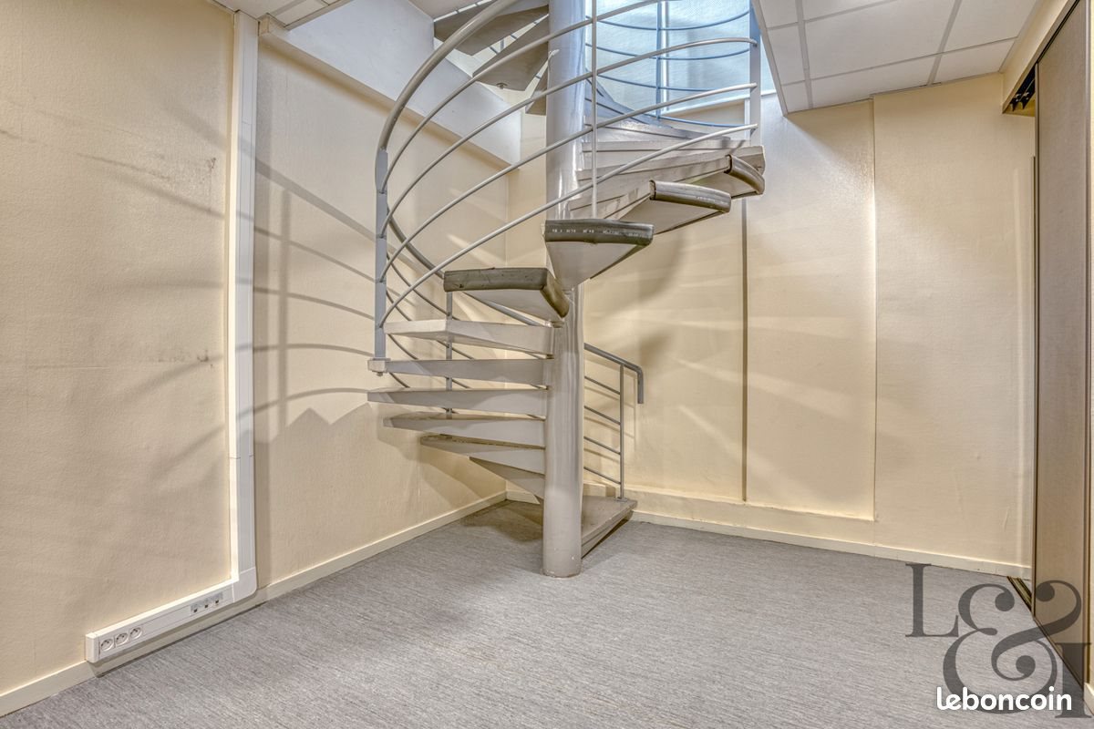 Maison à vendre, 303m², Sainte-Livrade-sur-Lot