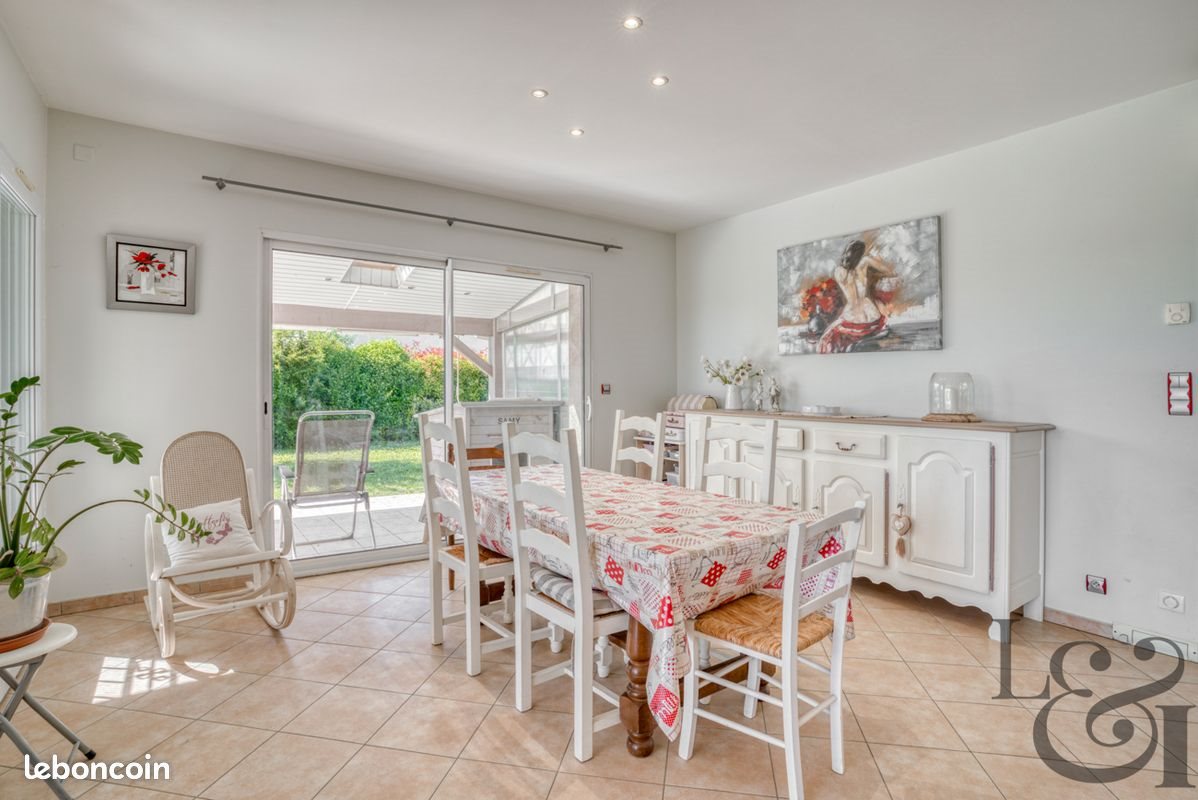 Maison à vendre, 170m², Sainte-Livrade-sur-Lot