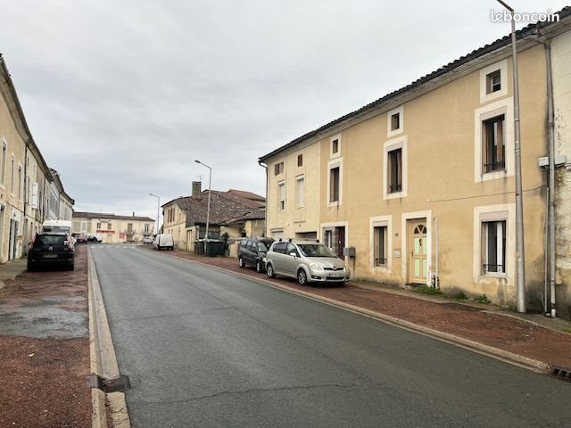 Maison à vendre, 195m², Montlieu-la-Garde