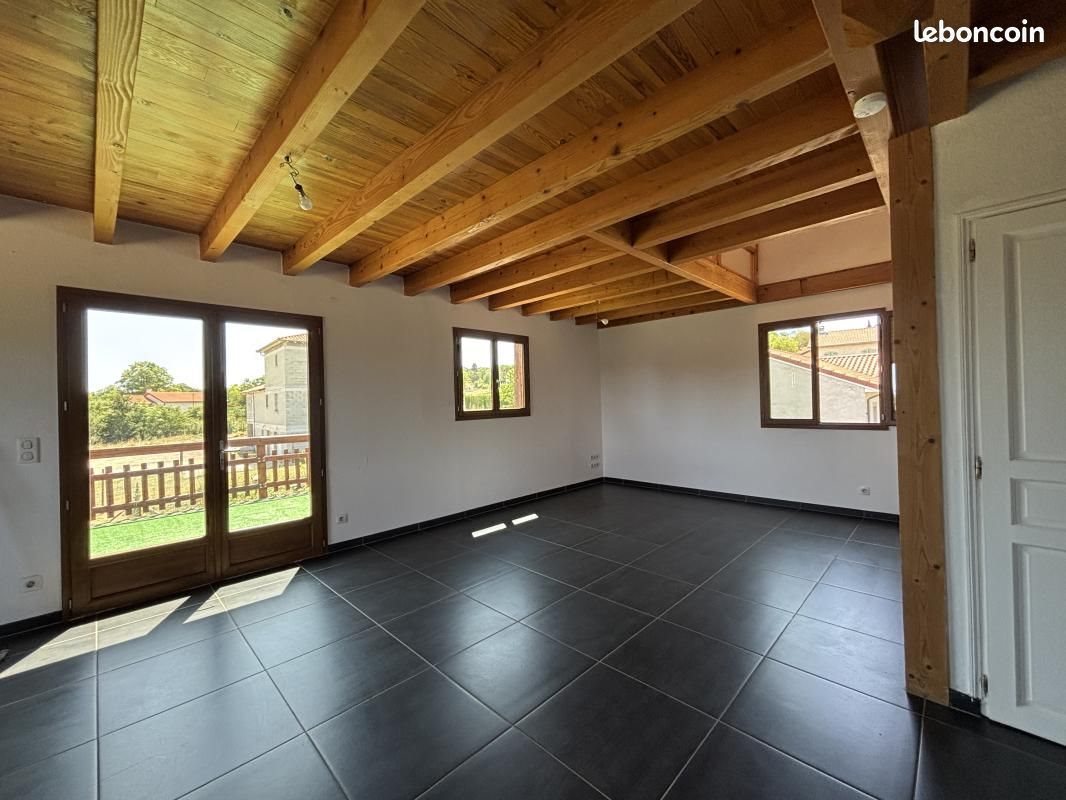 Appartement à louer, 90m², Cayres