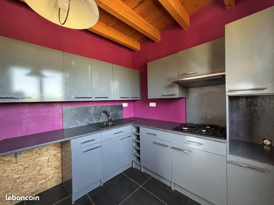 Appartement à louer, 90m², Cayres