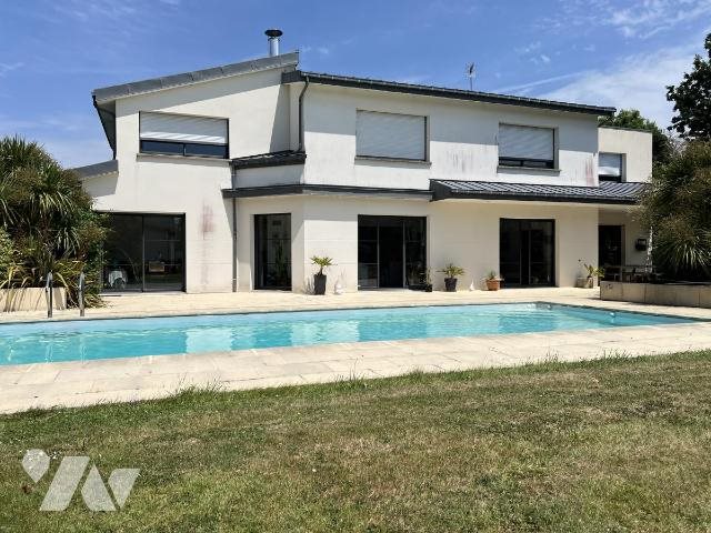 Maison à vendre, 350m², Ploërmel