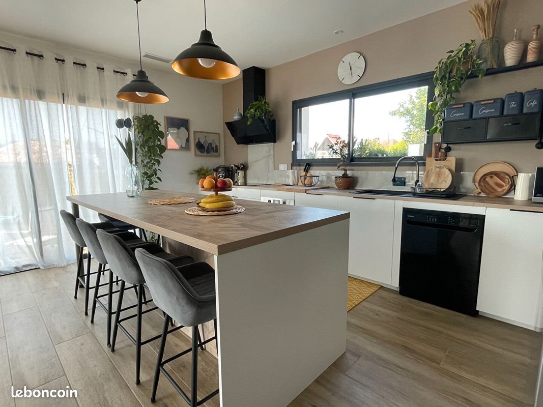 Maison à vendre, 110m², Uzein