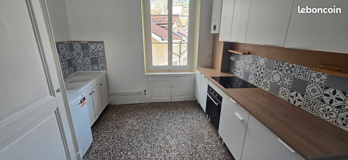 Appartement à louer, 97m², Grenoble