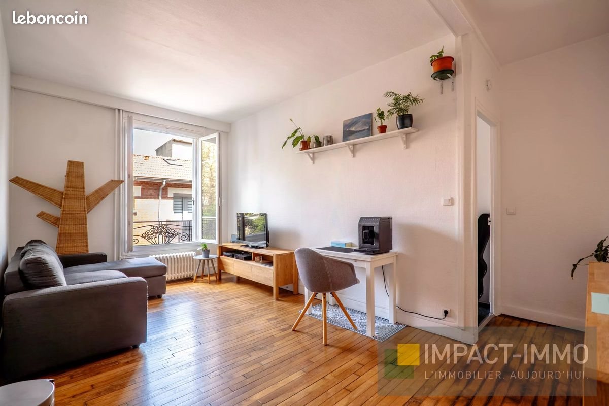 Appartement à vendre, 33m², Suresnes
