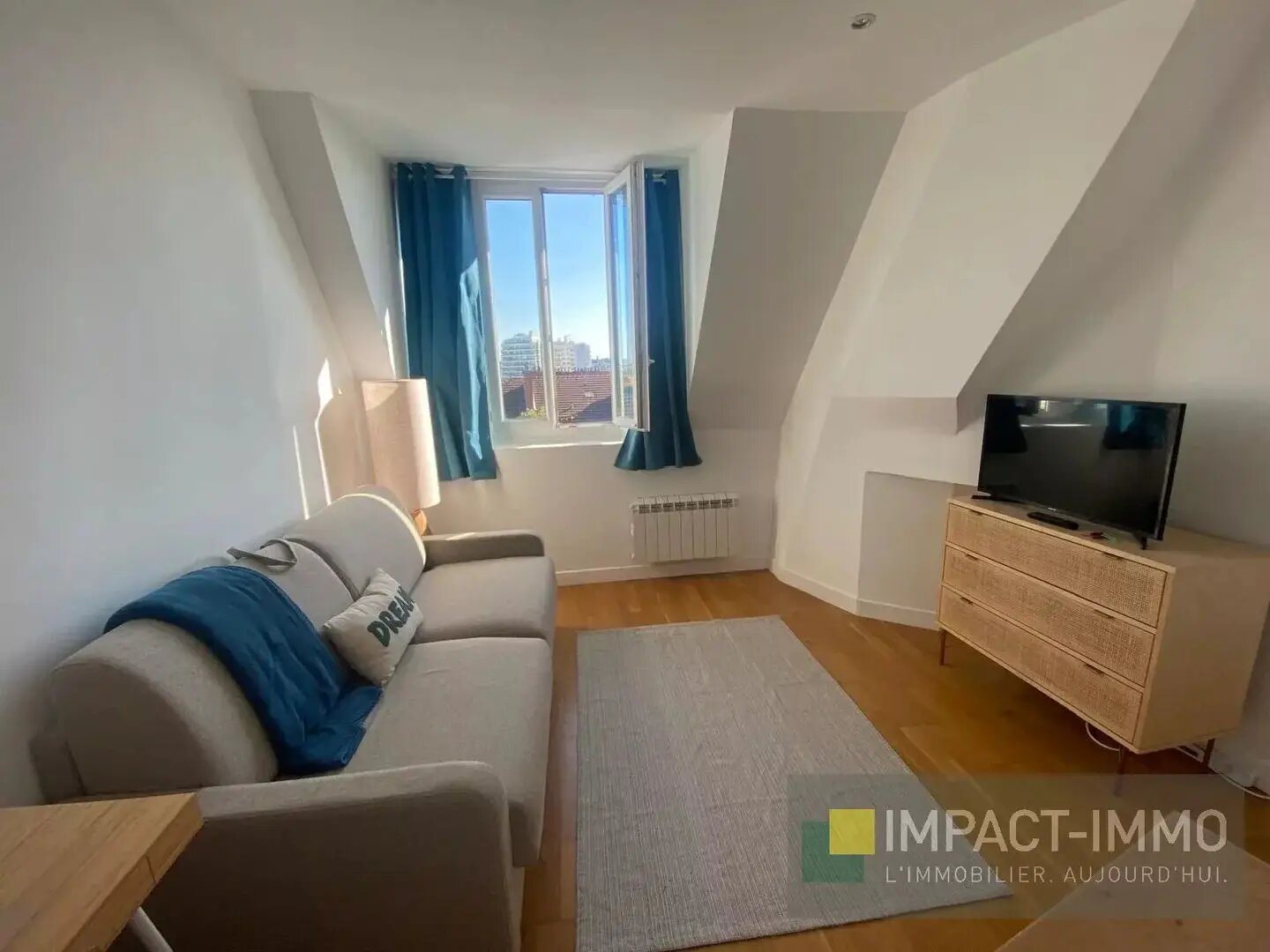 Appartement à louer, 16m², Suresnes
