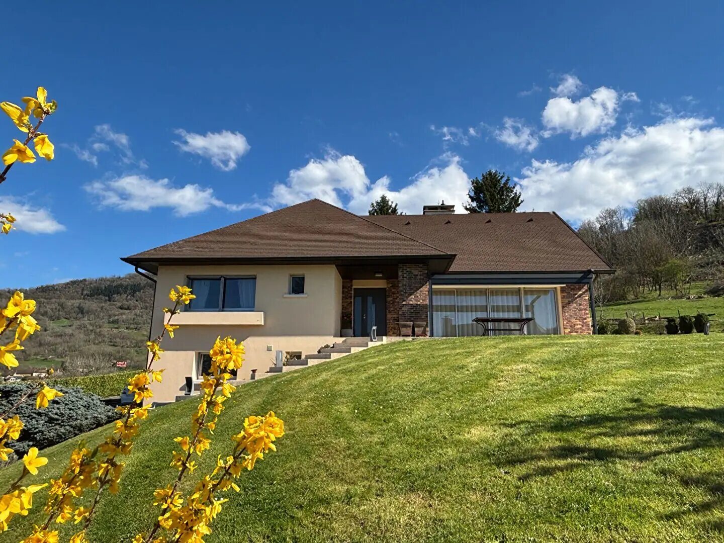 Maison à vendre, 184m², Cousance