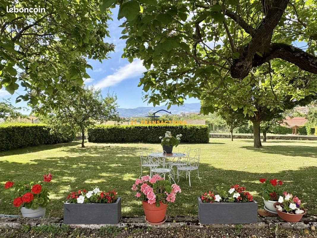 Maison à vendre, 141m², Genilac