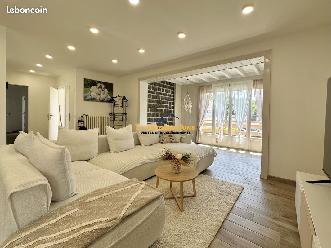 Maison à vendre, 123m², Unieux