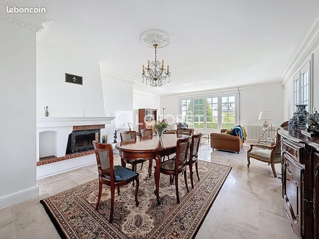Maison à vendre, 229m², Doué-en-Anjou