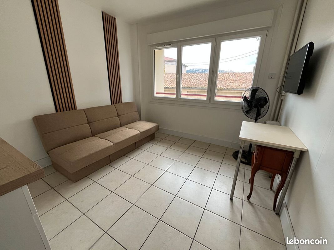 Appartement à louer, 17m², Valence
