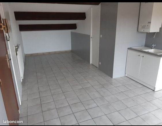 Appartement à louer, 33m², Vaulx-en-Velin