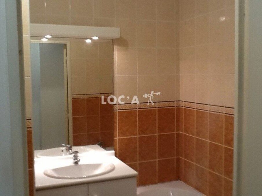 Appartement à louer, 67m², Lyon 8ème
