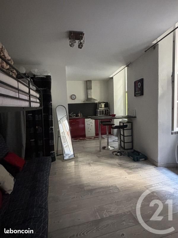 Appartement à louer, 27m², Aurillac