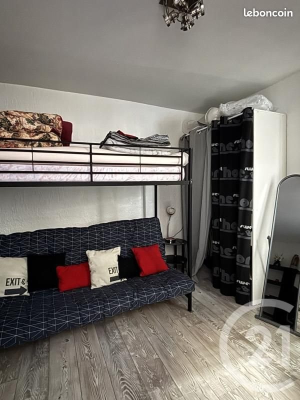 Appartement à louer, 27m², Aurillac