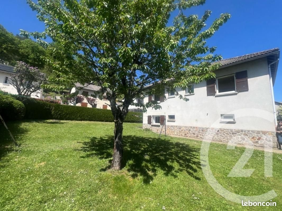 Maison à vendre, 108m², Vic-sur-Cère