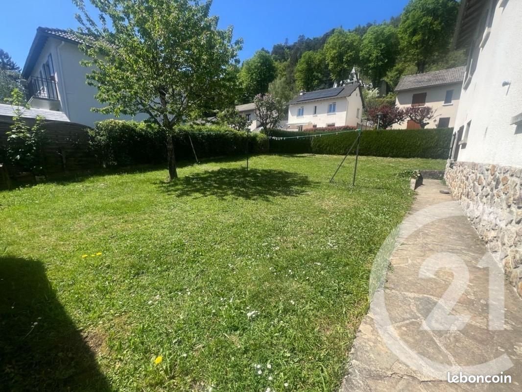 Maison à vendre, 108m², Vic-sur-Cère
