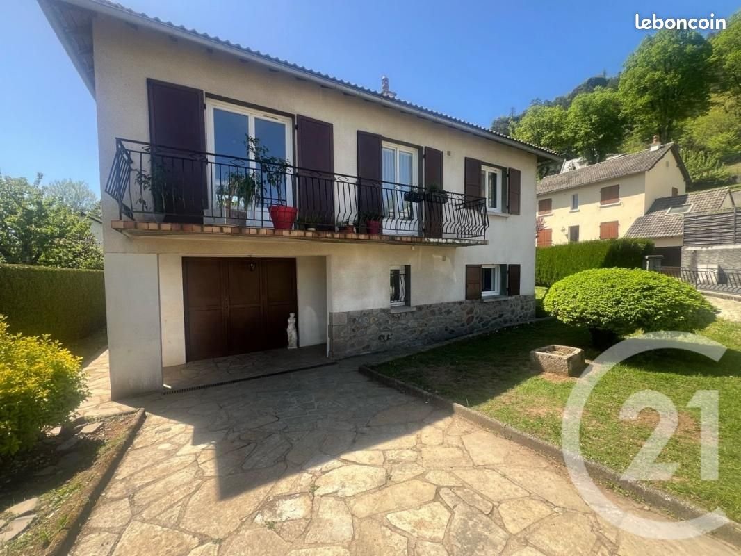 Maison à vendre, 108m², Vic-sur-Cère