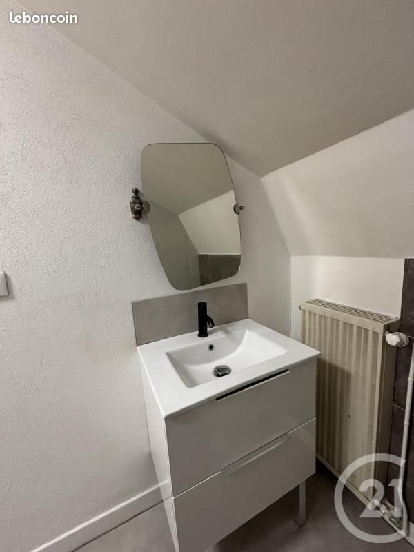 Appartement à louer, 30m², Jussac