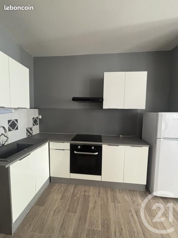 Appartement à louer, 52m², Aurillac