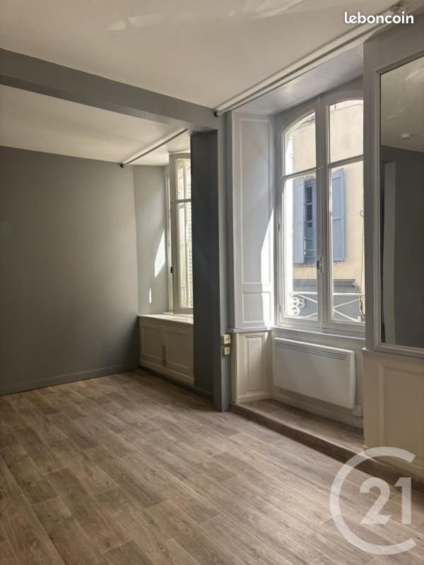 Appartement à louer, 52m², Aurillac