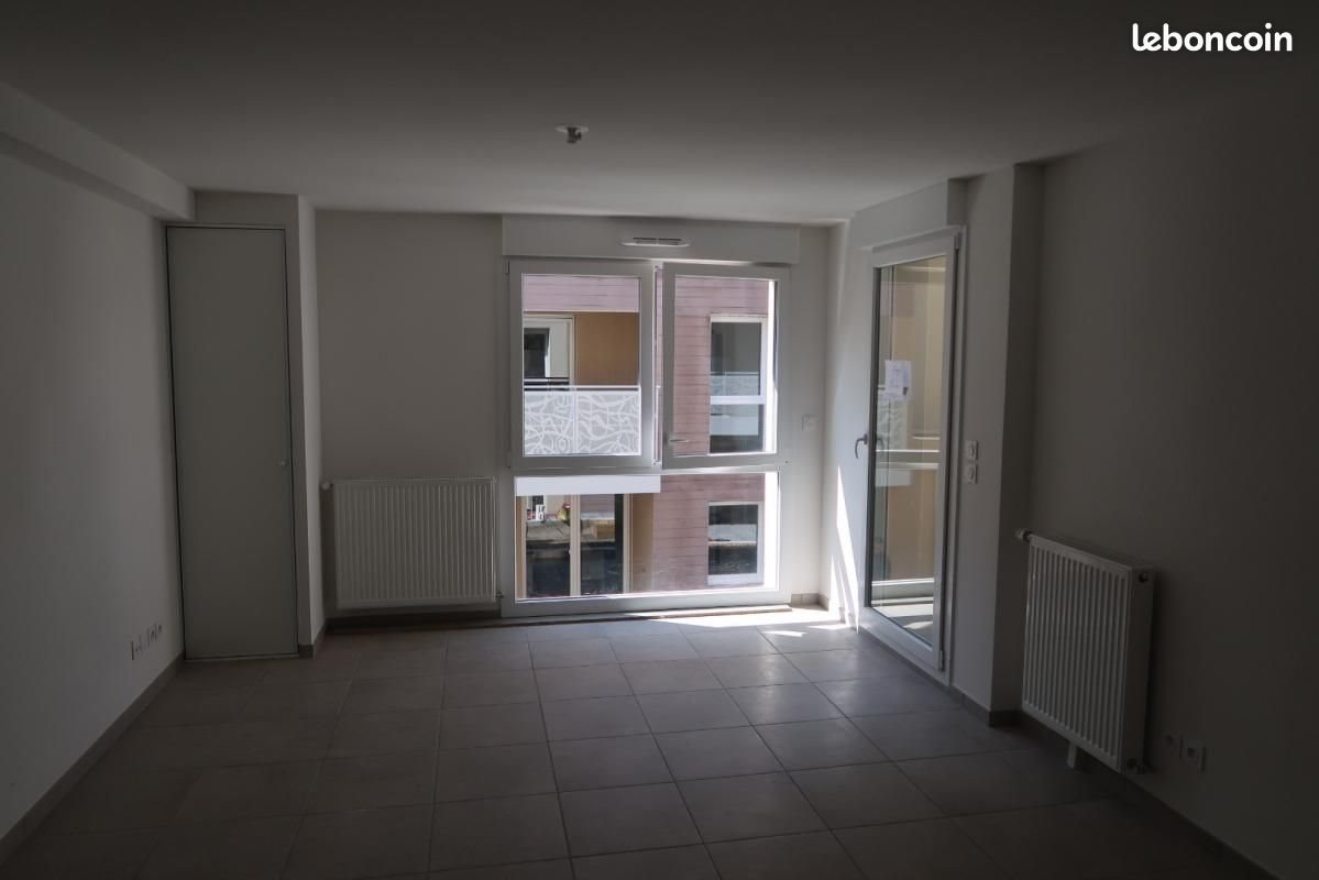 Appartement à louer, 43m², Saint-Priest