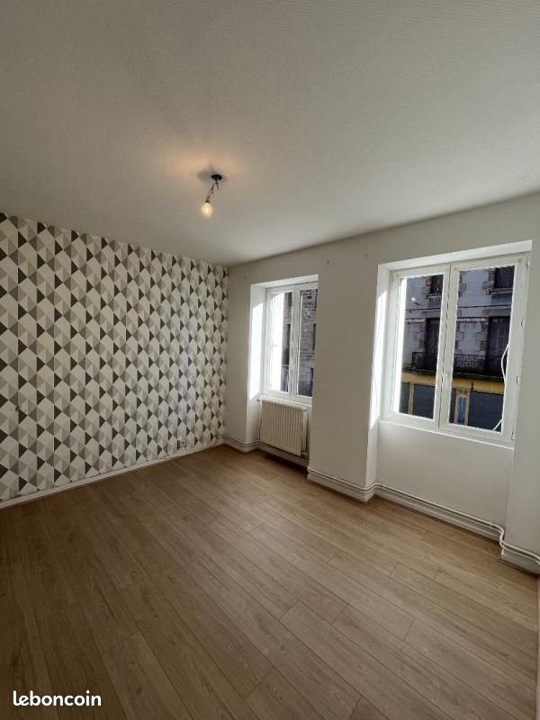 Appartement à louer, 74m², Le Chambon-Feugerolles