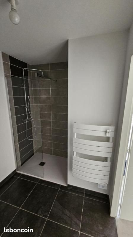 Appartement à louer, 27m², Saint-Priest-en-Jarez