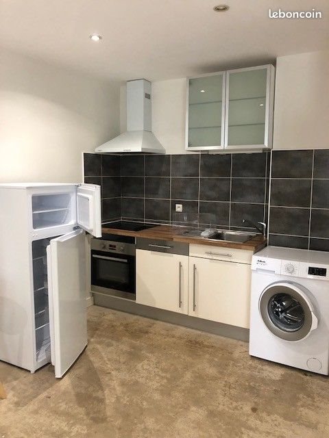 Appartement à louer, 28m², Saint-Etienne