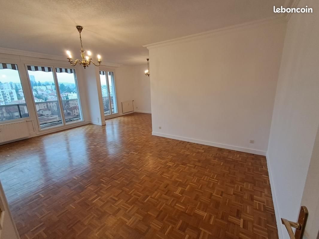 Appartement à louer, 103m², Saint-Étienne