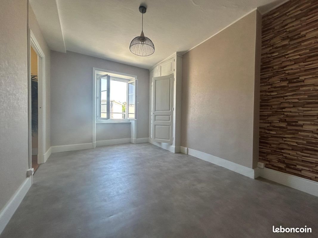 Appartement à louer, 76m², Annonay