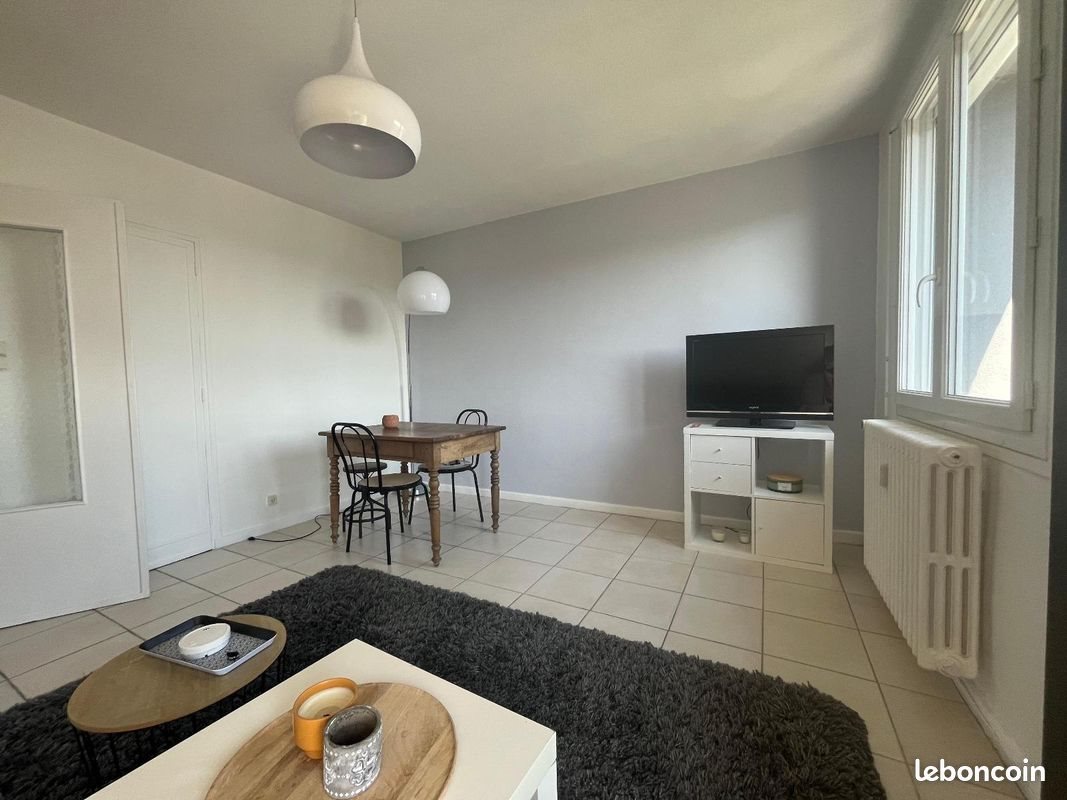 Appartement à louer, 45m², Annonay