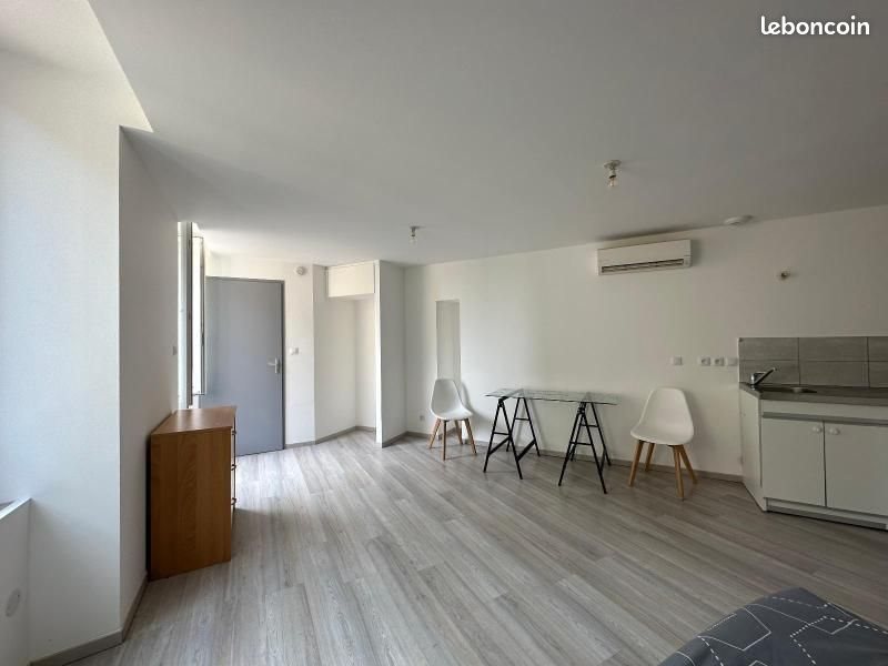 Appartement à louer, 27m², Annonay