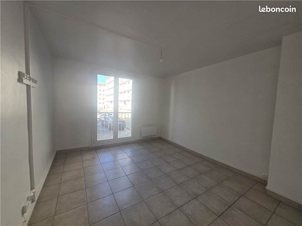Appartement à louer, 48m², Valréas