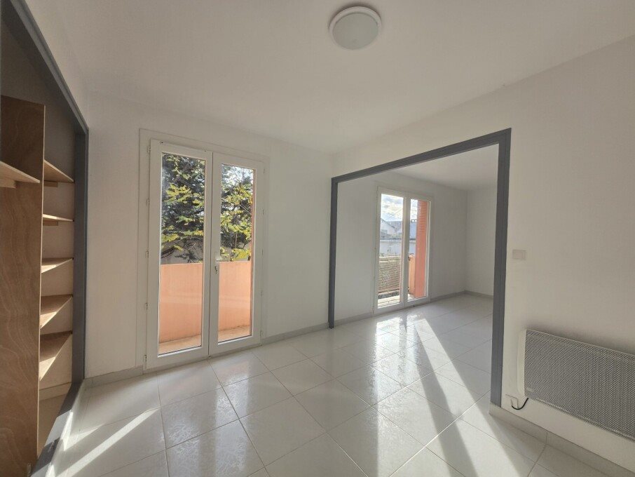 Appartement à louer, 64m², Valréas