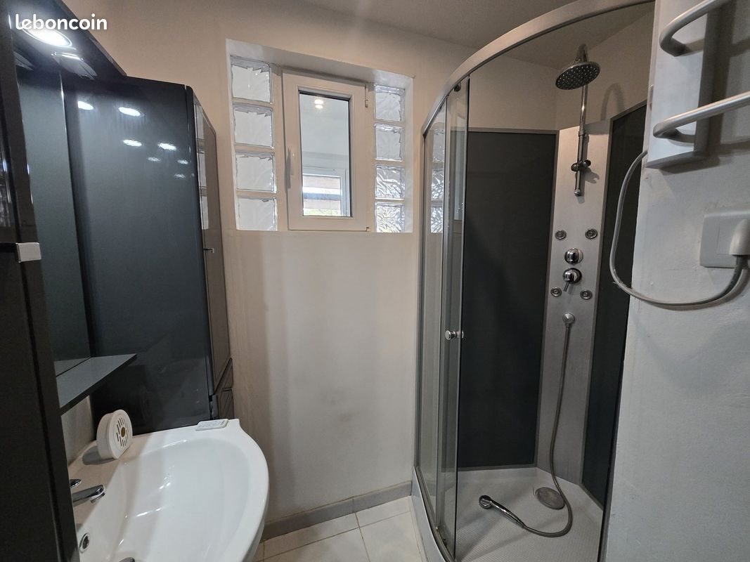 Appartement à louer, 64m², Valréas
