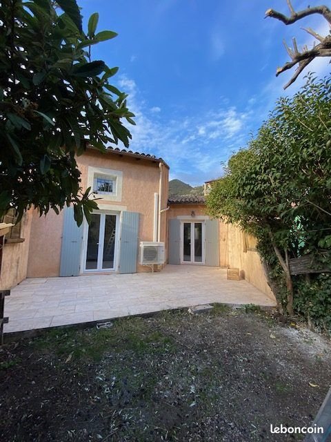 Maison à louer, 70m², Nyons