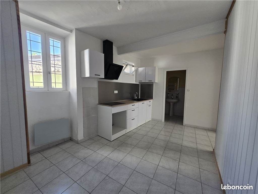 Appartement à louer, 43m², Valréas