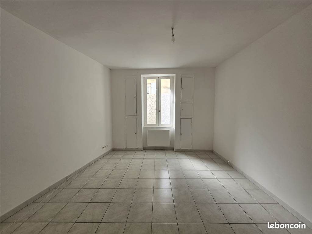 Appartement à louer, 43m², Valréas