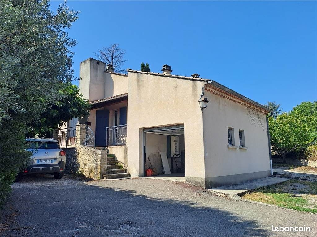 Maison à louer, 97m², Malaucène