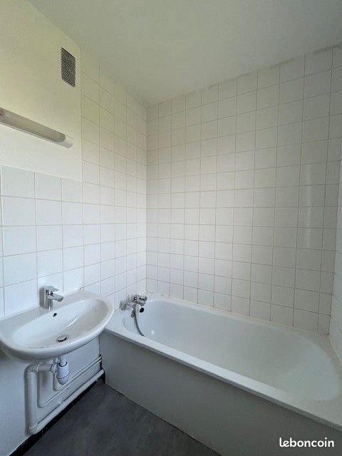 Appartement à louer, 78m², Martigny-les-Bains