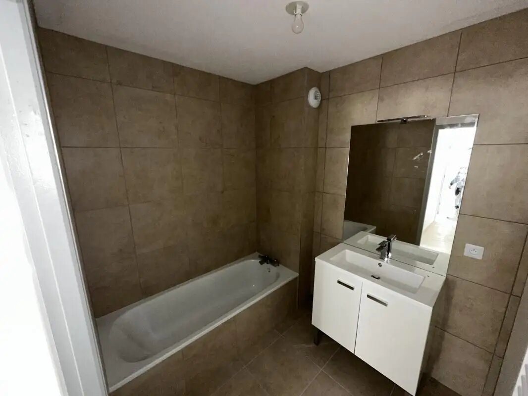 Appartement à louer, 48m², Crolles