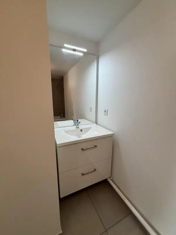 Appartement à louer, 40m², Rillieux-la-Pape