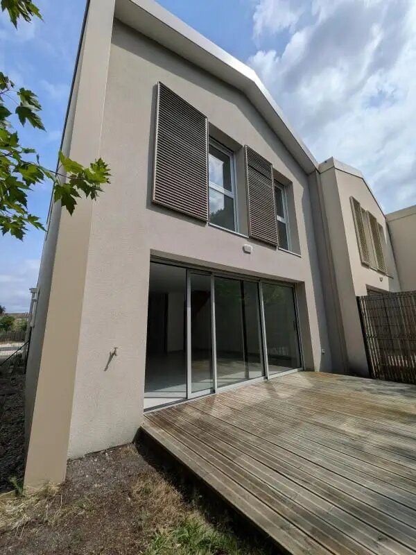 Appartement à louer, 88m², Léognan