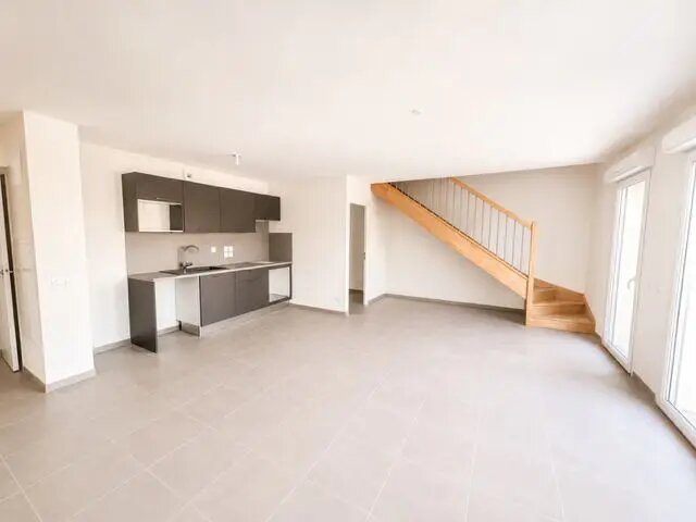 Appartement à louer, 83m², Istres
